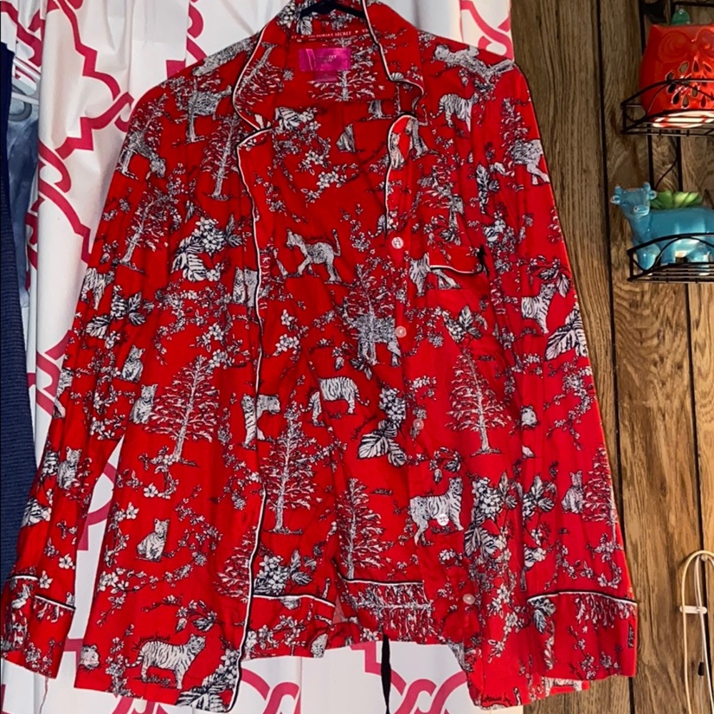 Victoria's Secret Red Pajama Set with White and Black Print